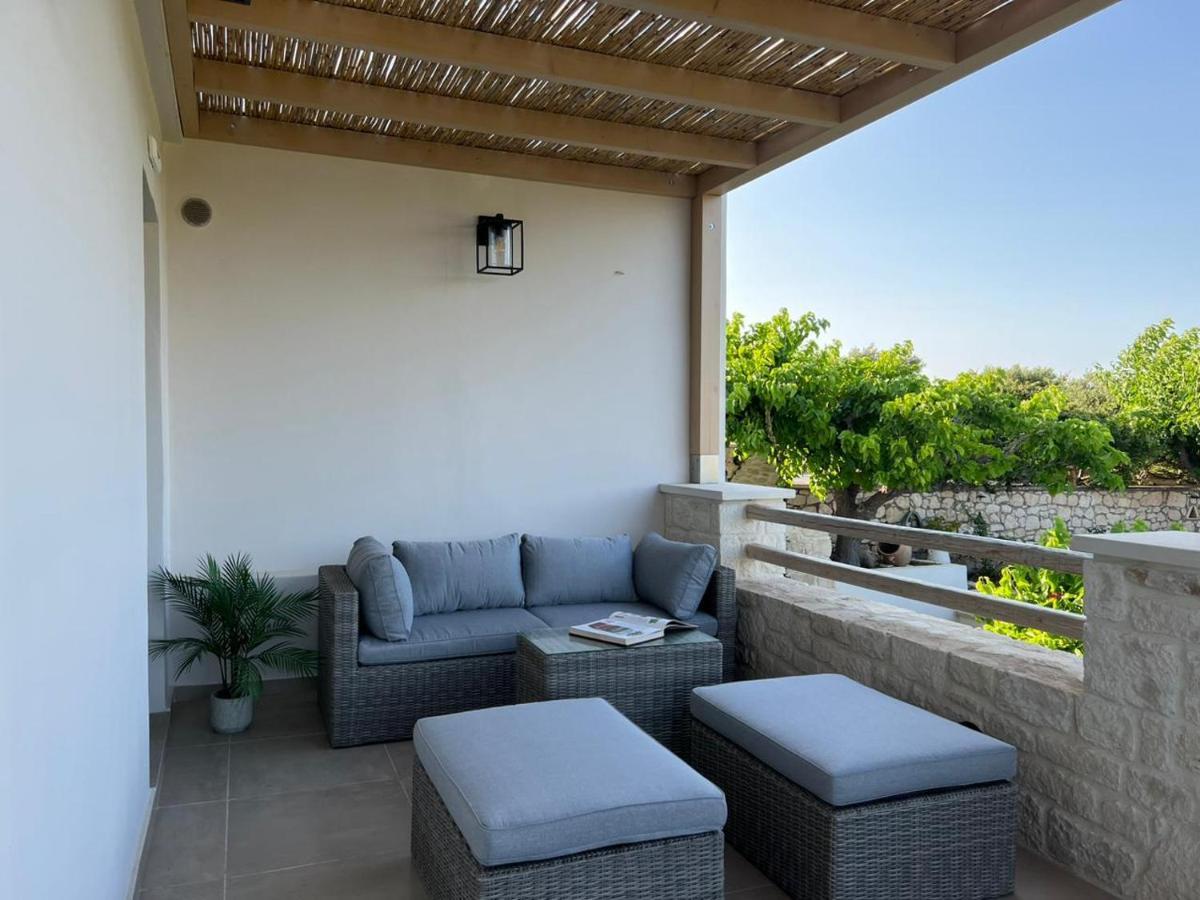 Amvikas Suites-Sitia Zewnętrze zdjęcie